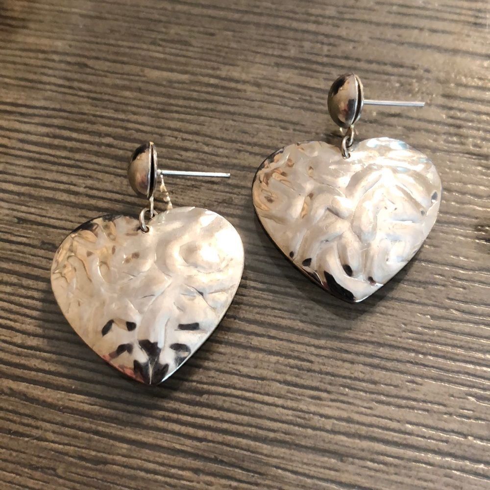 Vintage 1980’s Hammered, Wavy Metal Heart Earrings